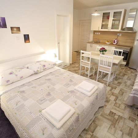 Studio Apartment Laura Ζαντάρ Εξωτερικό φωτογραφία