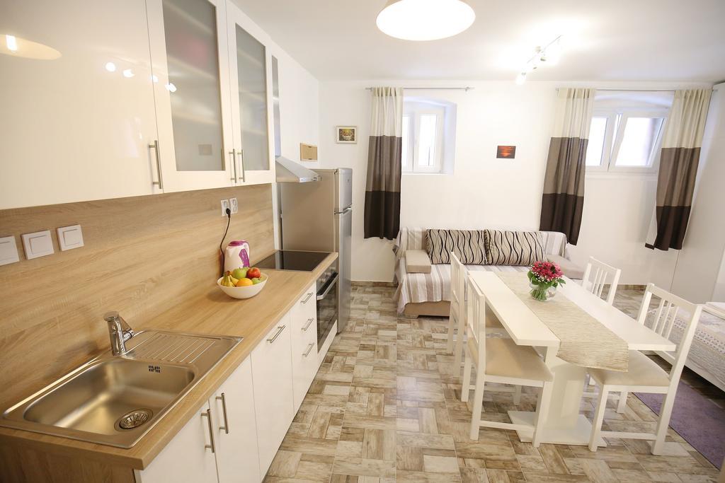 Studio Apartment Laura Ζαντάρ Εξωτερικό φωτογραφία